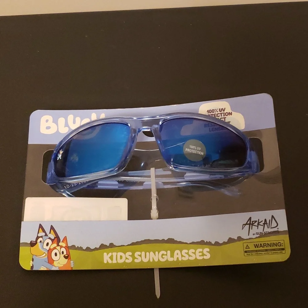 Bluey Kids Sunglasses *NWT *